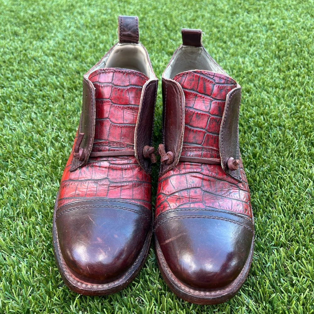 Freebird by Steven Red Crocodile Pattern Flats